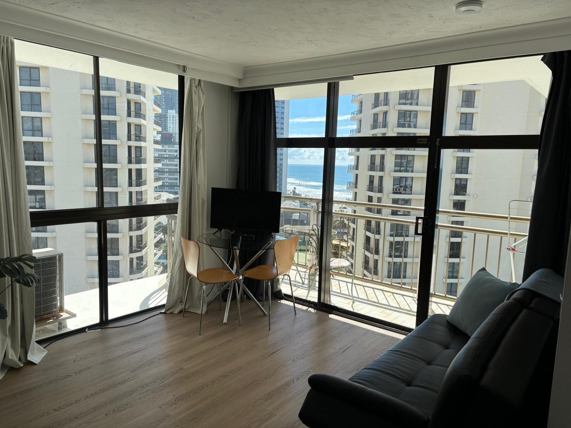 Unit 2 - Spectacular Sea Views In Surfers Paradise Gold Coast Exterior photo